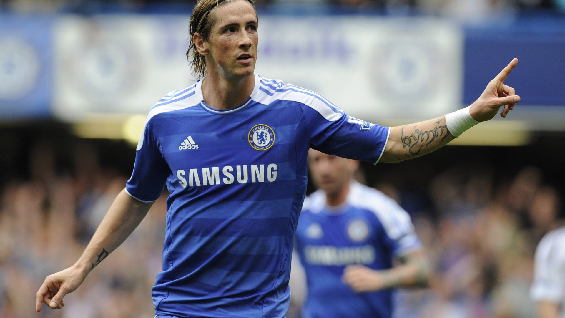 F1新赛季揭幕战之夜，利拉德用实力证明自己，跨界竞技场上的孤勇者